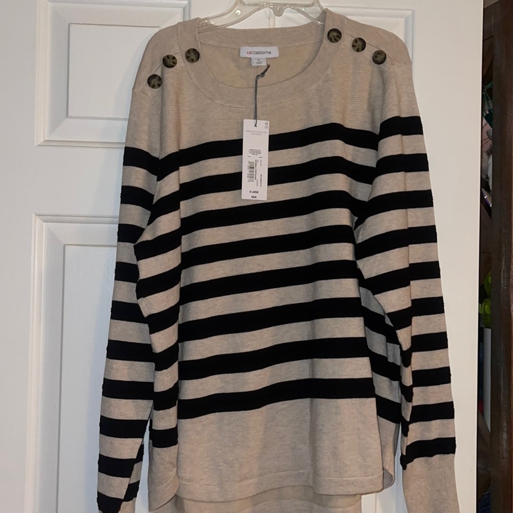 Brand new / never worn Liz Claiborne sweater! Perfect for fall! Size- XL